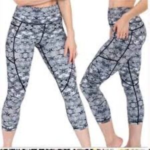 ZYIA Python Snake Print Shimmer Metallic Light Tight Hi-Rise Capri Leggings 16